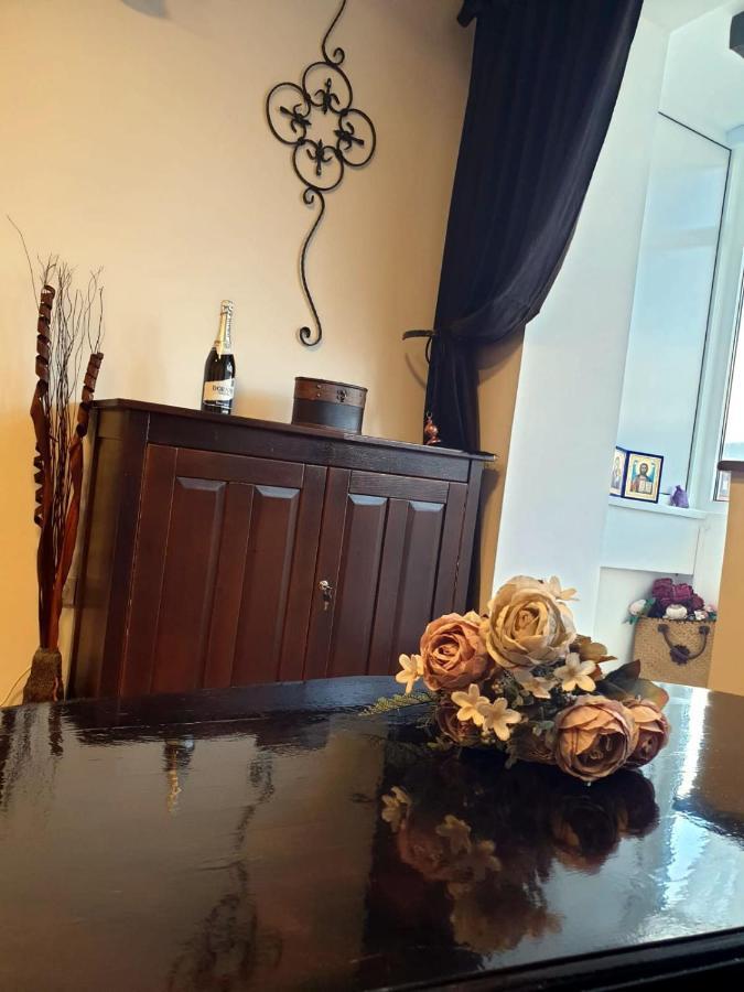 Apartament Medieval Предеал Екстериор снимка