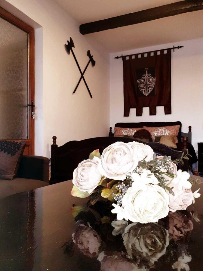 Apartament Medieval Предеал Екстериор снимка