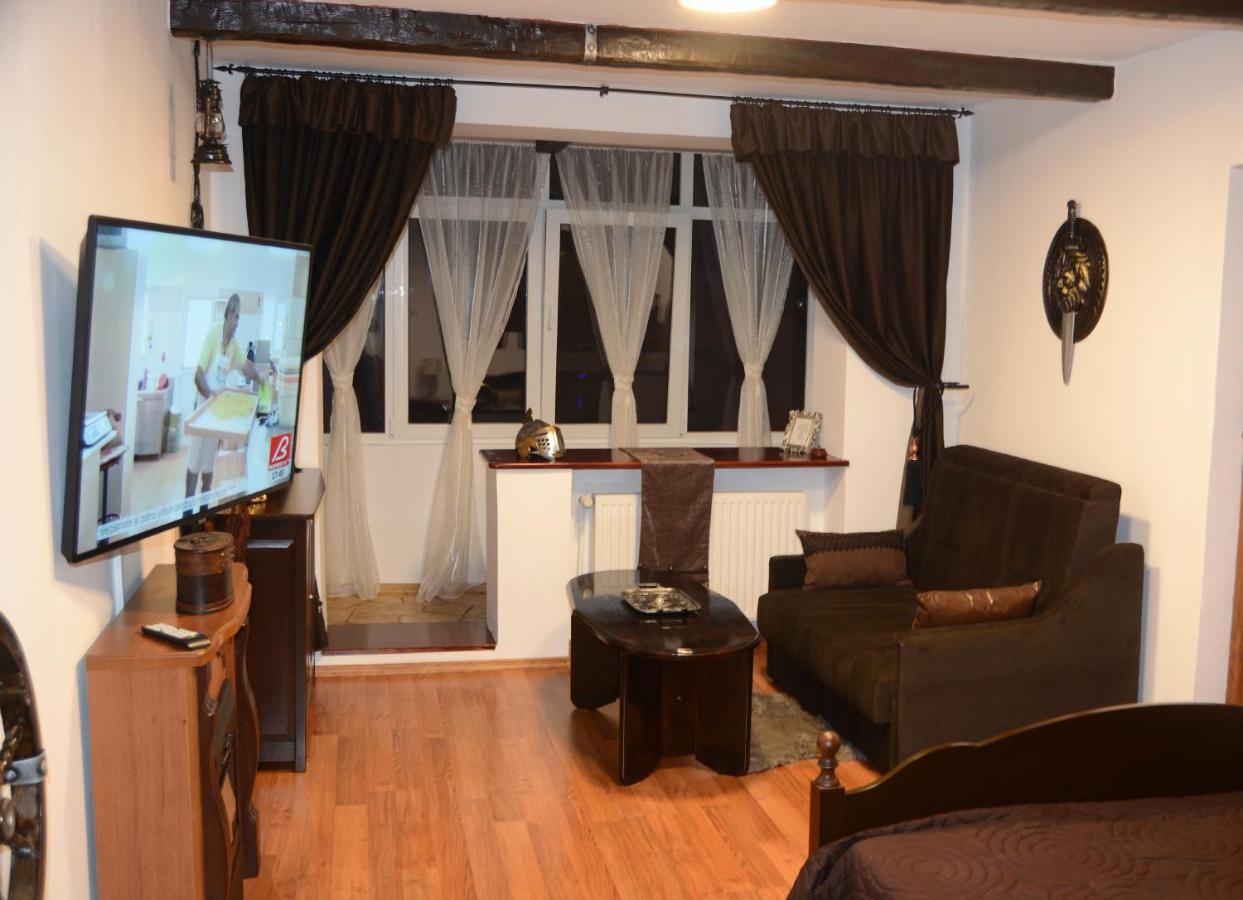 Apartament Medieval Предеал Екстериор снимка